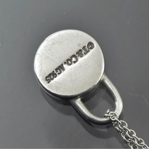 Tiffany&Co sterling with a Diamond mini charm with  original  chain unisex. - Picture 3 of 12